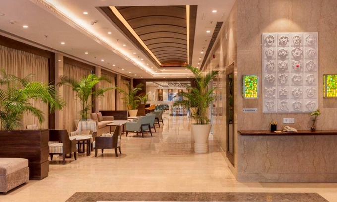 Lucknow Hotel | Lemon Tree Hotel Lucknow