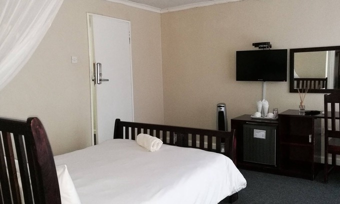 Livingstone House | LePatino Guest House