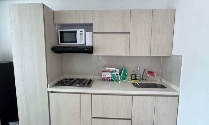 Pereira Apartment | lEPl Comfy Apt, Tv,Parking,Washer,Good Location