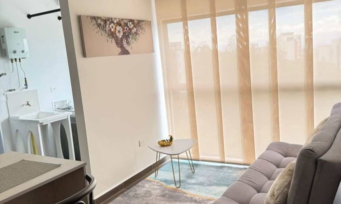 Pereira Apartment | lEPl Comfy Loft w/Tv,Washer,Parking,Well Location