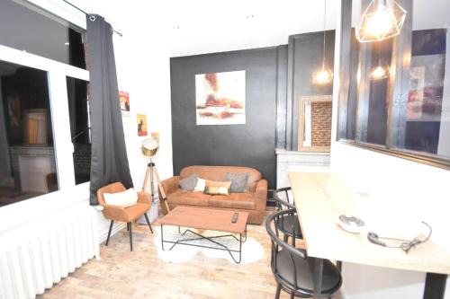 Valenciennes Apartment | leRelaisdOdile11 - BEL APPART CHIC INDUST - HYPERCENTRE - TRAM