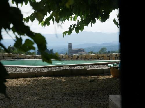 Grospierres Bed & Breakfast | Les agaves piscine panoramique vue exceptionnelle