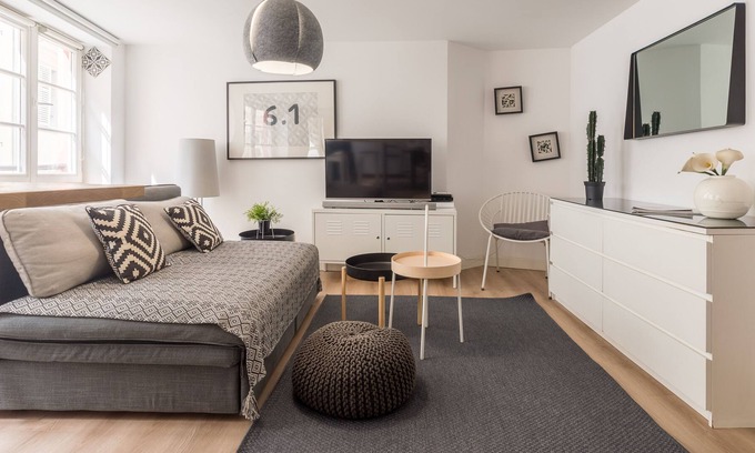 Poincare Apartment | Les Appartements de la Pléiade