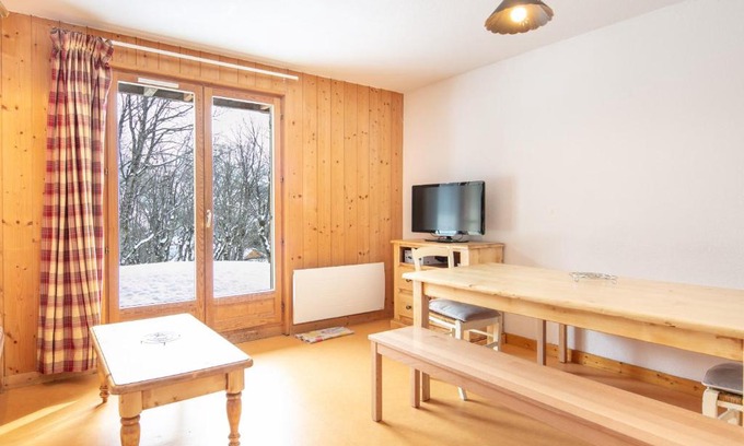 Saint-Sorlin-d'Arves Apartment | Les Biches - 75 - Appart RDC - 6 pers