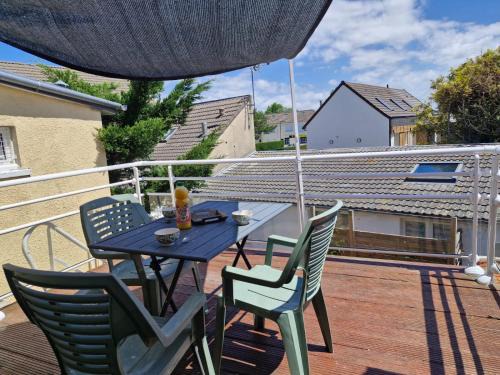 Saint-Martin de Brehal Apartment | Les Bleuets