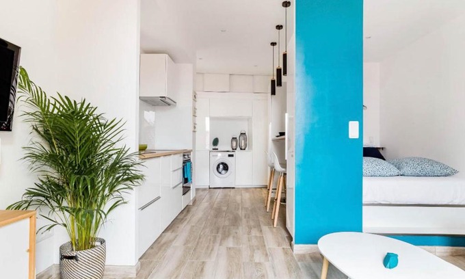 16th Arrondissement Apartment | Les Bords de l'Estaque x Studio Braque