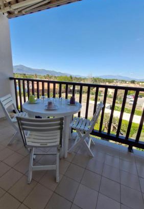Saint-Cyprien Plage Apartment | LES CAPITELLES - Studio cabine - Piscine - plage à 50 m Ref Noga