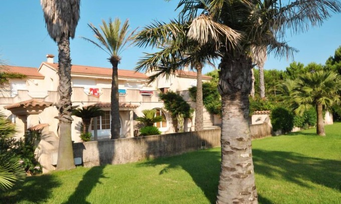 Pineto House | Les Chênes by Interhome