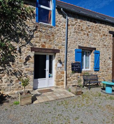 Mont-Dol House | LES CHEVAUX DE L'HIPPOCAMPE