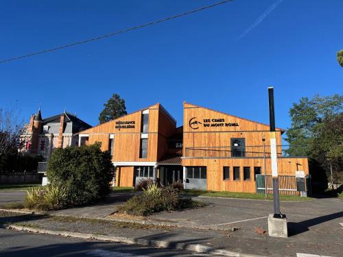 Montrejeau Hotel | Les Cimes du Mont Royal
