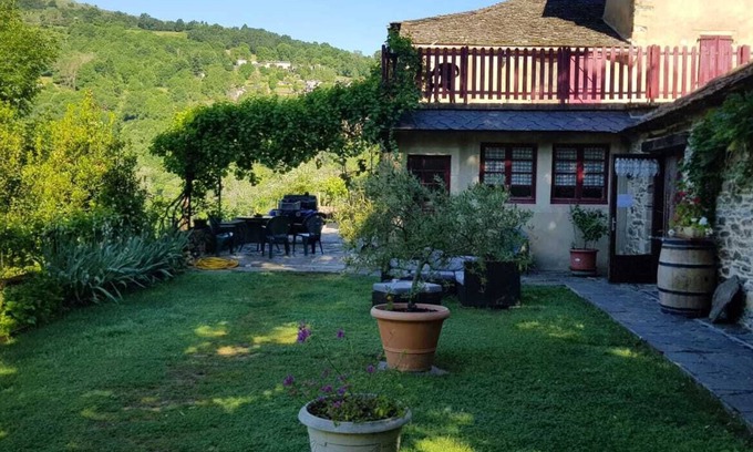 Saint-Julien-d'Arpaon House | Les Copains à Bord - Gîtes