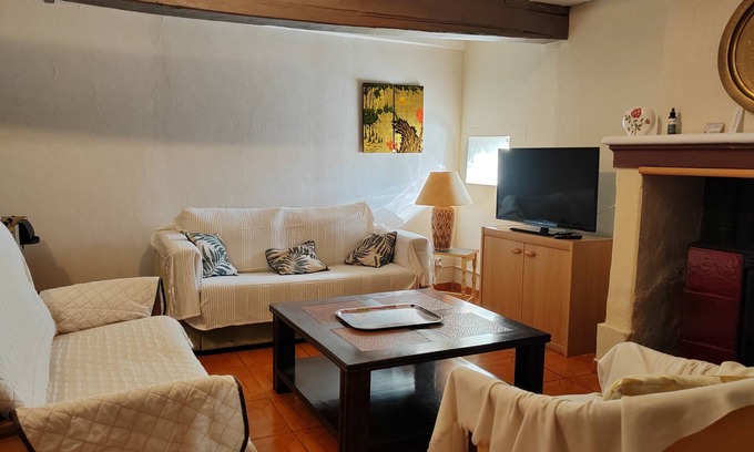 Cersay Cottage | Les Dahlias * Nature et Détente