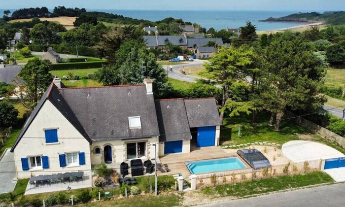 Cancale Villa | Les Daules