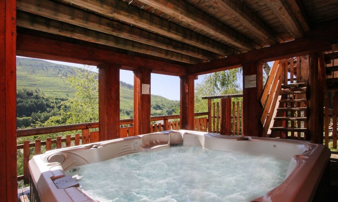 Mont-de-Lans Ski Chalet | LES DEUX ALPES Chalet Perce-Neige 14 people - jacuzzi