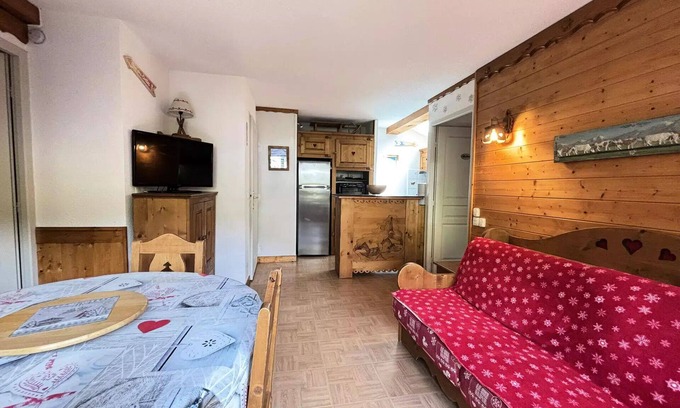 Flumet Apartment | Les Evettes Chalets - Charming apartment at the foot of the slopes, in a residence with swimming pool