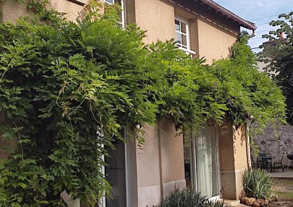 Vulaines-sur-Seine House | Les Glycines