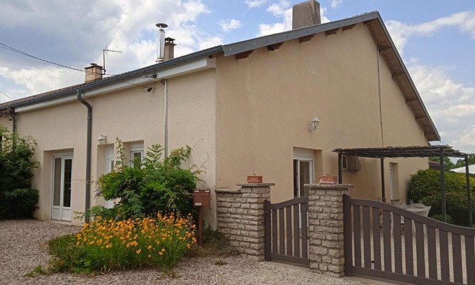 Montcharvot House | Les Jardins des 3 Provinces- Gîte