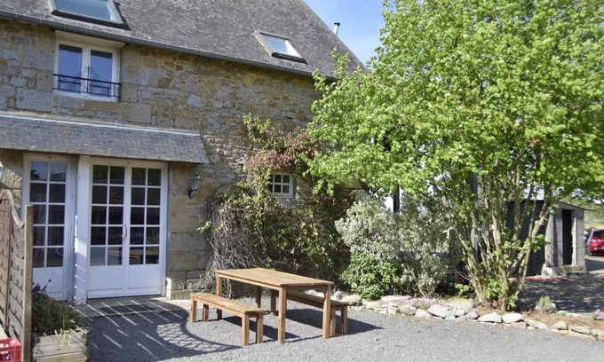 Saint-Ouen-La-Rouerie House | Les jardins des coccinelles