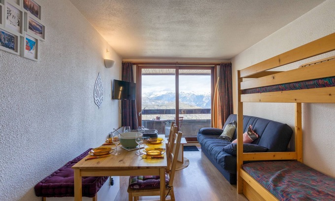Le Corbier Apartment | Les Laurentides - Studio Apartment, Sleeps 4