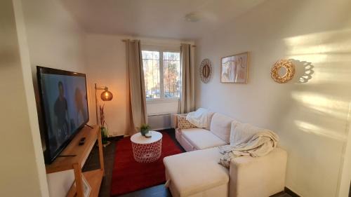 Marignane Apartment | Les lilas