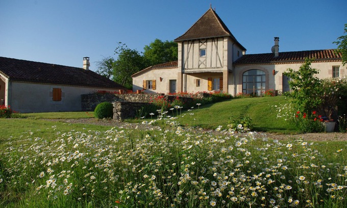 Saint-Leon House | Les marguerites and its natural swimming pool