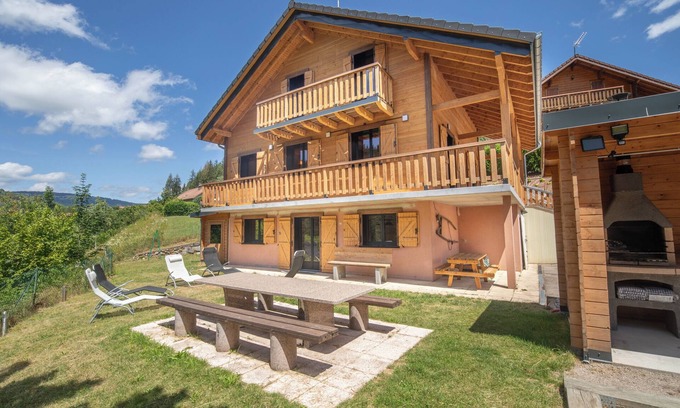 Travexin Ski Chalet | Les Marmottes, 10p with bb-football, billiards and bar