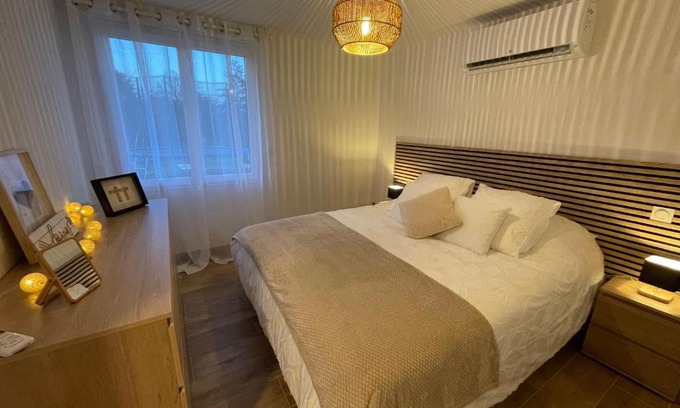 Saint-Aignan House | Les oiseaux du paradis