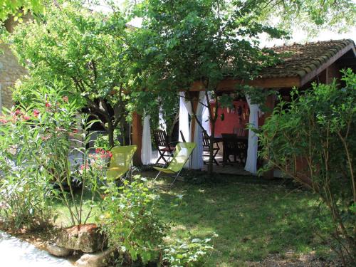 Saint-Paul-les-Romans Bed & Breakfast | Les Pascals