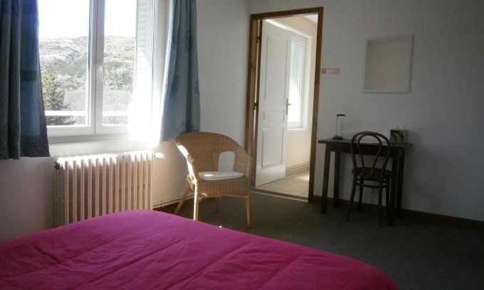 Saint-Jacques-des-Blats Bed & Breakfast | Les Sources