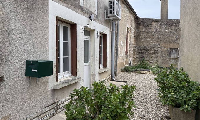 Prehy House | Les Temps Perdus