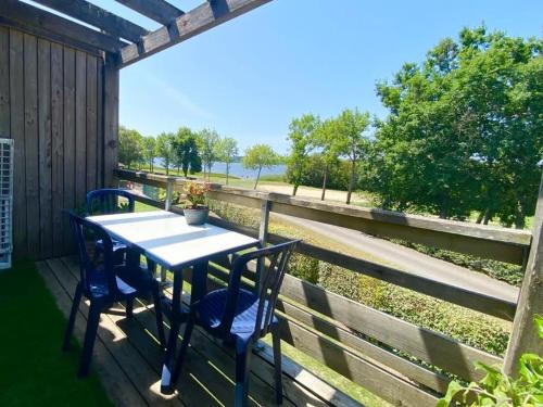 Aureilhan Apartment | Les Terrasses du Lac piscine A4