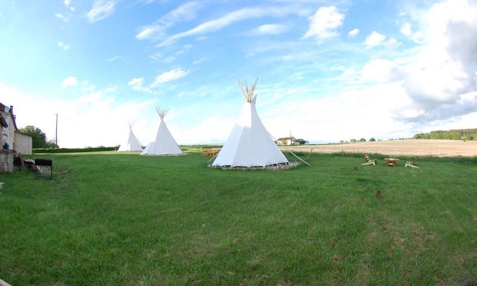 Cornille RV Rental | Les Tipis de Bayot