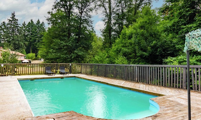 Piegut-Pluviers House | Les Touilles – Spacious Villa with Pool and Sauna in Dordogne