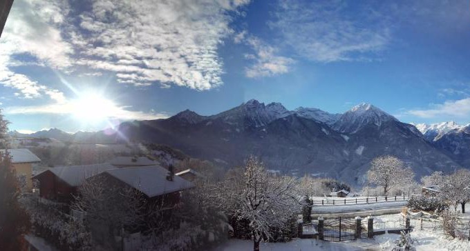 Verrayes House | Les Vrais Rayons