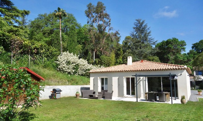 Saint-Paul-de-Vence House | Les Yuccas de Saint Paul de Vence