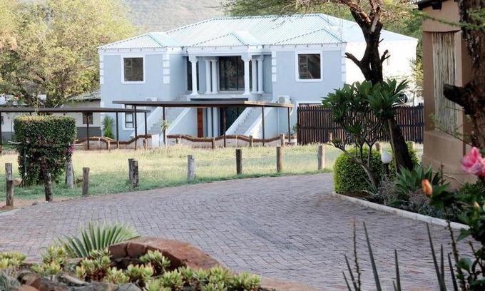 Greater Tubatse Hotel | Lesolo Lodge