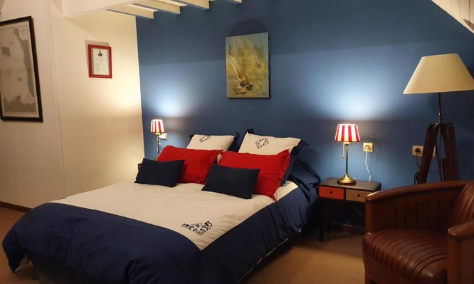 Blainville-sur-Mer Bed & Breakfast | lesroses1680