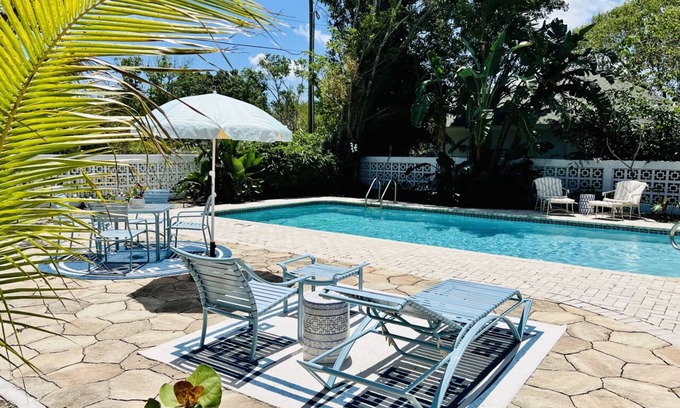 Vero Beach House | Less10 Min Beach>Private Pool>Grill>1940's Coastal home>walk Historic Dodgertown