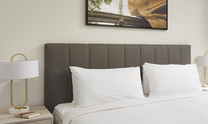 Belltown Hotel | Level Seattle- Executive Two Bedroom Suite plus Office