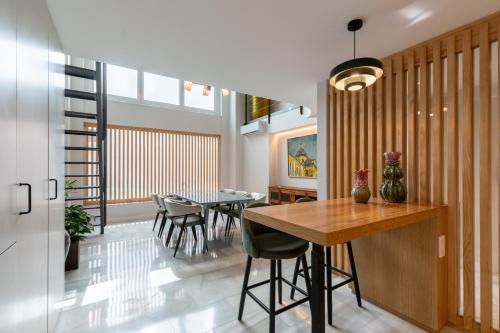 San Bernardo Apartment | LF PARKING INCLUIDO Amplio Loft en Barrio Santa Cruz