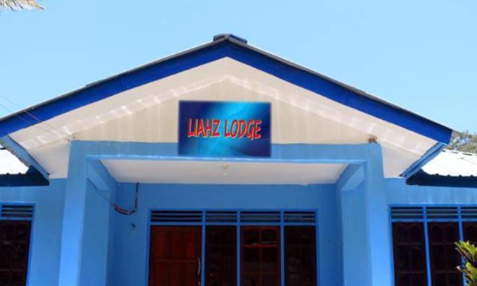 Moni House | Liahz Lodge