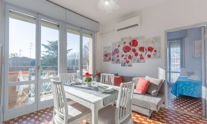 Lido di Pomposa Apartment | Lido di Pomposa Flat a stone's throw from the Beach!