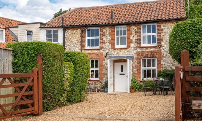 Brancaster House | Lifeboat Cottage by Big Skies Cottages