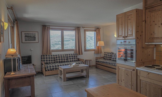 Vallandry Apartment | Light, bright 2 bed apartment for 6 people with lovely views and close to lifts