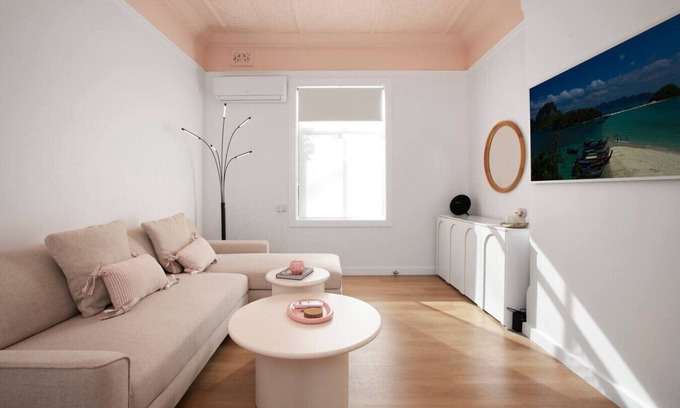 Croydon Apartment | Light-Filled Designer Apartment in Croydon