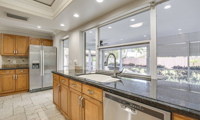 Lighthouse Point House | Lighthouse Point Home w/Patio - 3 Mi to Beach!