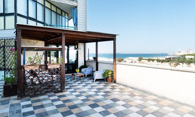 Municipio 3 Apartment | Lighthouse view Apartment by Wonderful Italy