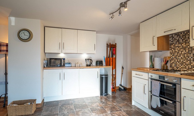 Penrith Cottage | Lilac Barn - Wheelchair accessible cottage for four guests (Dog-friendly)