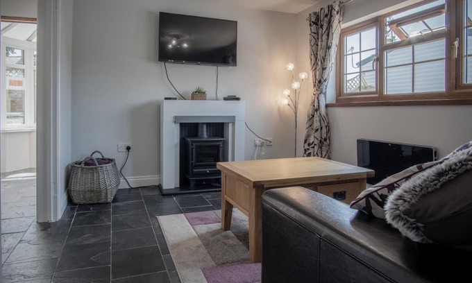 Amroth Cottage | Lilac Cottage - 1 Bedroom Cottage - Amroth