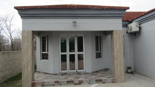 Maun House | Lilly Petals Guest House